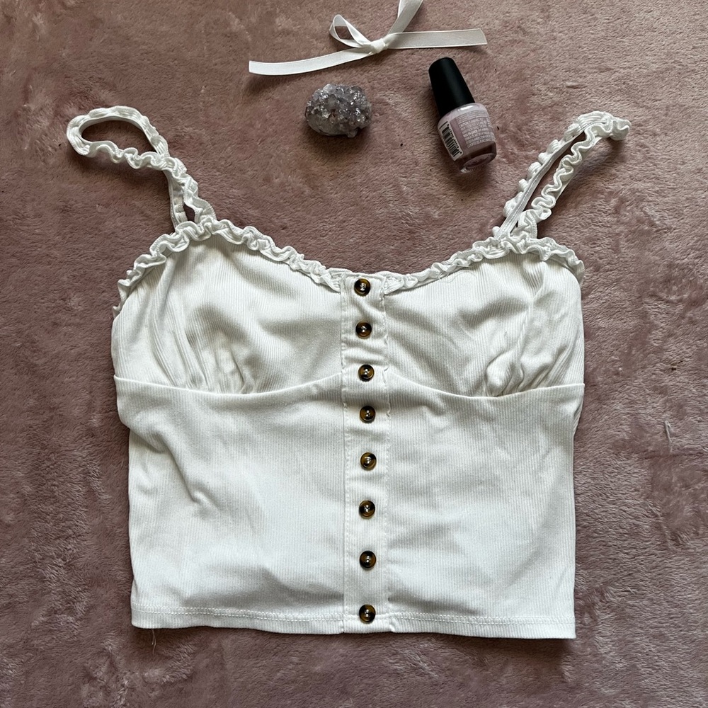 White tank top🤍🧸